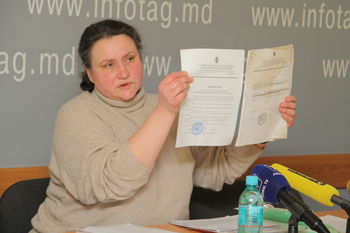 ГРАЖДАНКА МОЛДОВЫ СЧИТАЕТ, ЧТО ЕЕ ДЕТИ НАХОДЯТСЯ В РАБСТВЕ В РОССИИ ГРАЖДАНКА МОЛДОВЫ СЧИТАЕТ, ЧТО ЕЕ ДЕТИ НАХОДЯТСЯ В РАБСТВЕ В РОССИИ
