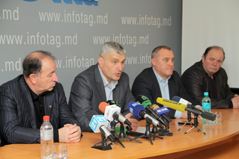UNIAGROPROTECT: САДОВОДЫ СЕВЕРА МОЛДОВЫ НАМЕРЕНЫ ВЫЙТИ НА ПРОТЕСТЫ UNIAGROPROTECT: САДОВОДЫ СЕВЕРА МОЛДОВЫ НАМЕРЕНЫ ВЫЙТИ НА ПРОТЕСТЫ