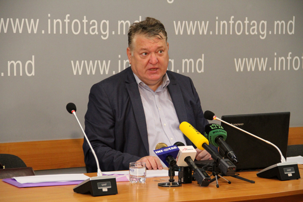 ОПРОС: В СЛЕДУЮЩИЙ ПАРЛАМЕНТ ИМЕЮТ ШАНСЫ ПРОЙТИ ДВЕ ПАРТИИ И ОДИН БЛОК