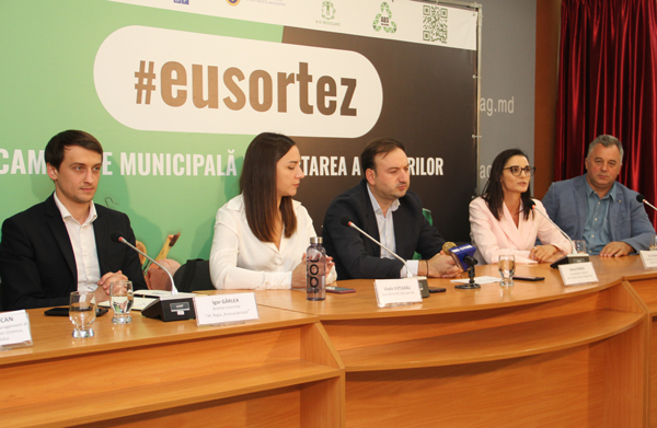 В МОЛДОВЕ СТАРТОВАЛА КАМПАНИЯ ИНФОРМИРОВАНИЯ НАСЕЛЕНИЯ О НЕОБХОДИМОСТИ РАЗДЕЛЬНОГО СБОРА МУСОРА В МОЛДОВЕ СТАРТОВАЛА КАМПАНИЯ ИНФОРМИРОВАНИЯ НАСЕЛЕНИЯ О НЕОБХОДИМОСТИ РАЗДЕЛЬНОГО СБОРА МУСОРА