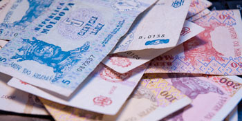 DACĂ BNM NU CUMPĂRĂ VALUTĂ, LEUL MOLDOVENESC SE POATE APRECIA PÂNĂ LA NIVELUL DE 19,2 MDL:$1 – OPINIA DEALERILOR DACĂ BNM NU CUMPĂRĂ VALUTĂ, LEUL MOLDOVENESC SE POATE APRECIA PÂNĂ LA NIVELUL DE 19,2 MDL:$1 – OPINIA DEALERILOR