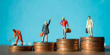 SALARIUL MEDIU ÎN MOLDOVA S-A MAJORAT ÎN 2017 CU 13% SALARIUL MEDIU ÎN MOLDOVA S-A MAJORAT ÎN 2017 CU 13%