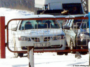 Автомобиль телевизионной группы PRO TV Chişinau остался на шлагбауме
