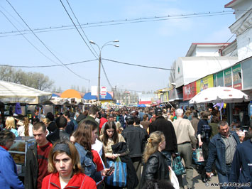 Центральный рынок накануне Пасхальных праздников  