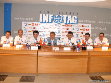 Байкеры Молдовы проведут в субботу «Шоу моторов’2006» в Кагуле 