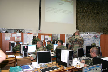 В министерстве обороны идут штабные компьютерные учения Сooperative Longbow