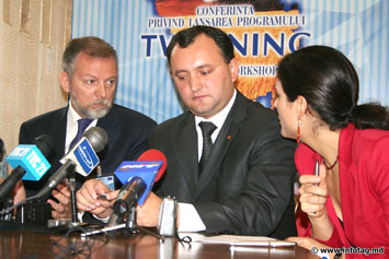 Евросоюз поможет Молдове реформировать законодательство и окажет техпомощь