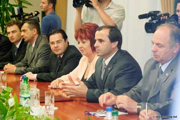 Встреча правительственных делегаций Молдовы и Румынии в Кишиневе 