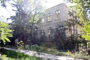 Здание, в котором депутаты Sfatul Tarii в 1918 г. голосовали за объединение Бесарабии с Румынией, разрушается
