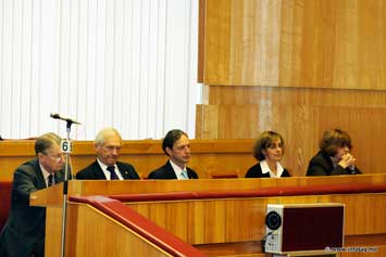 Британский Лорд Альфред Дабс де Баттерсиа выступил в парламенте Молдовы