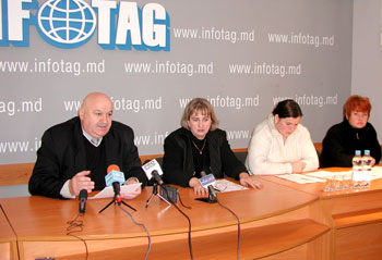 22.11.2005 SMALL BUSINESSES ARE BEING RUINED IN MOLDOVA, ASSOCIATION SAYS