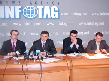 17.02.2006 NGOs POINT OUT ONLY MODERATE ACHIEVEMENTS IN EU-RM ACTION PLAN IMPLEMENTATION