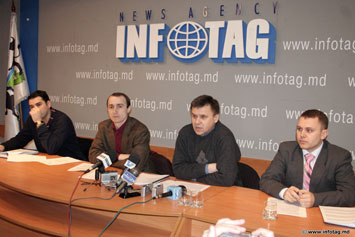 31.01.2007 LOCAL ELECTIONS TO BE DEMOCRACY EXAM FOR MOLDOVA, ANALYSTS SAY