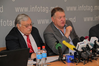 RUN-OFF IN CHISINAU WILL BE BETWEEN ION CEBAN AND SILVIA RADU - OPINION POLL RUN-OFF IN CHISINAU WILL BE BETWEEN ION CEBAN AND SILVIA RADU - OPINION POLL