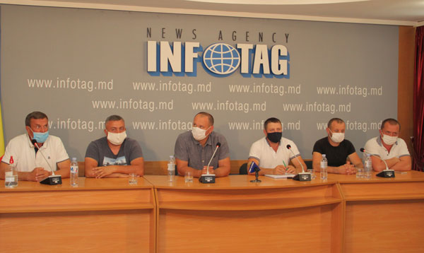 Agrarians call parliamentary factions for negotiations, stating that dialogue with government "is in endlock"