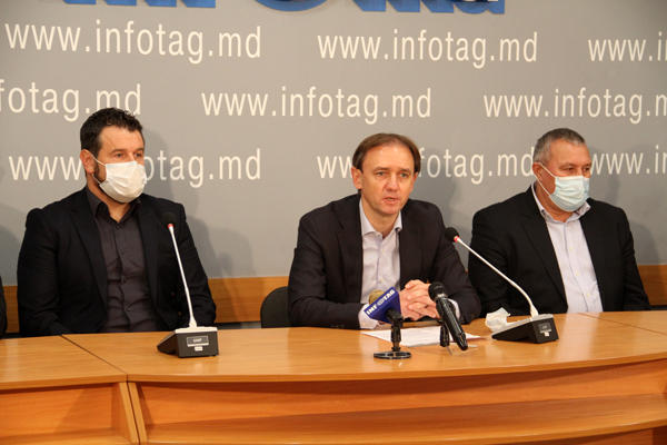 EX-PLAYERS OF MOLDOVAN NATIONAL TEAM ACCUSE MFF EX-PLAYERS OF MOLDOVAN NATIONAL TEAM ACCUSE MFF