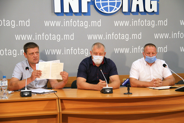 COPCEAC FARMERS ACCUSED KOLKHOZ COOPERATIVE HEADS OF INTENTIONAL FORCED ACTIONS