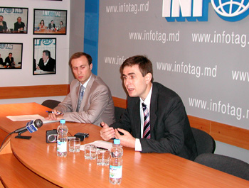 04.10.2005 НАЛОГОВАЯ И БЮДЖЕТНАЯ ПОЛИТИКА 2006 ГОДА В ЛОВУШКЕ НДС 04.10.2005 НАЛОГОВАЯ И БЮДЖЕТНАЯ ПОЛИТИКА 2006 ГОДА В ЛОВУШКЕ НДС
