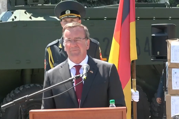 GERMAN DEFENSE MINISTER SAYS GERMANY WILL NOT ALLOW RUSSIA TO DESTABILIZE THE SITUATION IN THE REPUBLIC 
