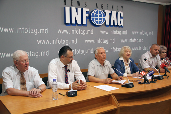 РУССКАЯ ОБЩИНА ПРИЗЫВАЕТ ВЛАСТИ МОЛДОВЫ ОТКАЗАТЬСЯ ОТ ЗАКРЫТИЯ РОССИЙСКОГО ЦЕНТРА НАУКИ И КУЛЬТУРЫ РУССКАЯ ОБЩИНА ПРИЗЫВАЕТ ВЛАСТИ МОЛДОВЫ ОТКАЗАТЬСЯ ОТ ЗАКРЫТИЯ РОССИЙСКОГО ЦЕНТРА НАУКИ И КУЛЬТУРЫ